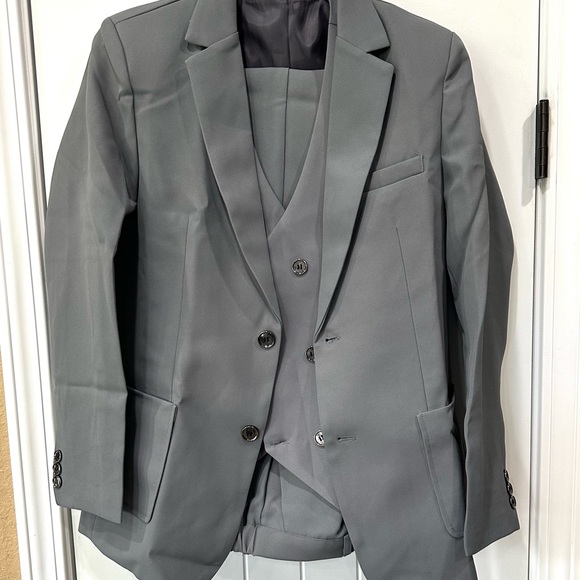 Classic Gray Boys Suit